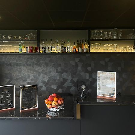 Hotel l'Ortega Rennes Aeroport Saint-Jacques-de-La-Lande Extérieur photo