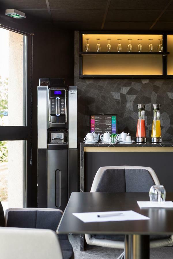 Hotel l'Ortega Rennes Aeroport Saint-Jacques-de-La-Lande Extérieur photo