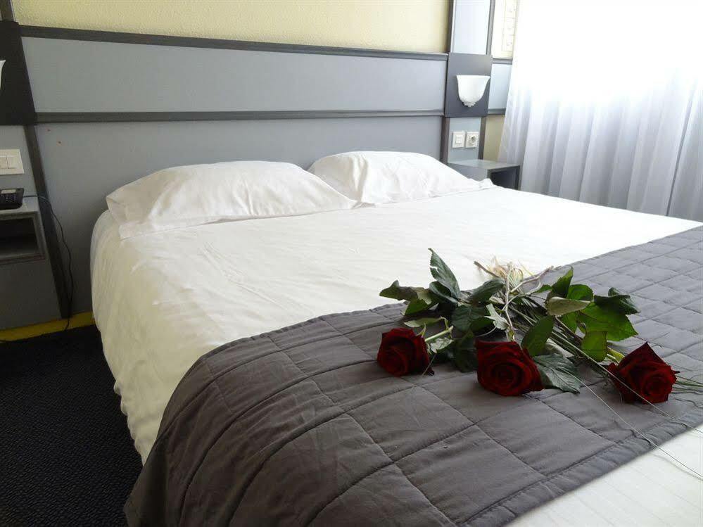 Hotel l'Ortega Rennes Aeroport Saint-Jacques-de-La-Lande Extérieur photo
