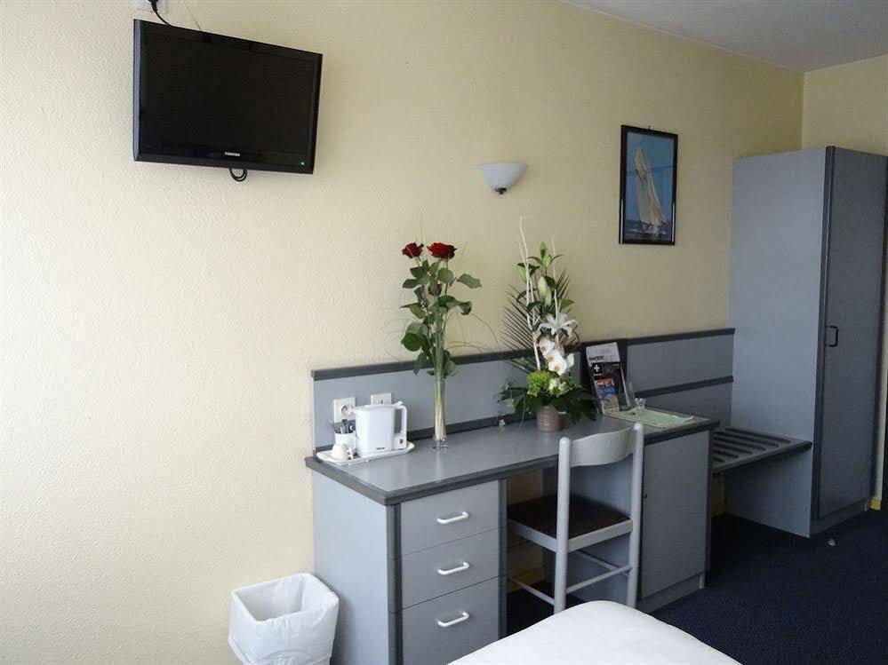 Hotel l'Ortega Rennes Aeroport Saint-Jacques-de-La-Lande Extérieur photo